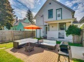3 Mi to Road America Spacious Elkhart Lake Home!