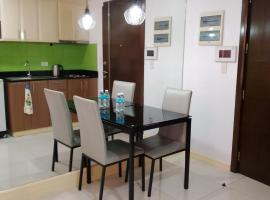 One Palm Tree Condo, hotel em Manila