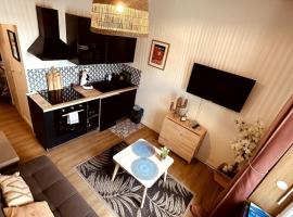 Little Corsaire Gare parking & bus, hotel in Saint Malo