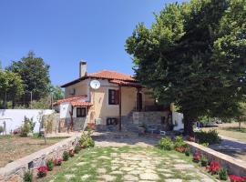 Kiss&oacute;s में Harikleia & Maria Kefala's Land, कॉटेज