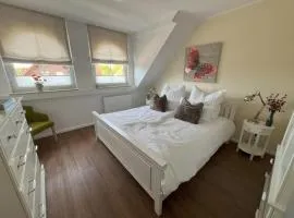 Ferienwohnung Laura - repräsentative Lage am Landschaftsschutzgebiet- zentrumsnah