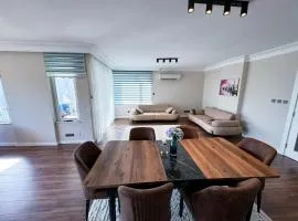 Sea View Luxury Near Akra Hotel