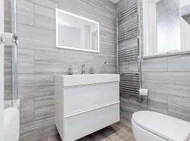 Lovely flat with Wi-Fi and free parking