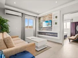 Prime Location 2br W Pool, Bbq & Close To Beach