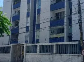 Qto Duplo próximo ao Shopping Recife