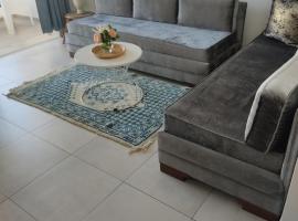 Magnifique appartement avec vue d&eacute;gag&eacute;e, pr&egrave;s de l'a&eacute;roport et parking priv&eacute;, h&ocirc;tel avec parking &agrave; Ariana