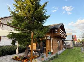 Domek pod świerkiem, hotel en Tereszpol Zaorenda