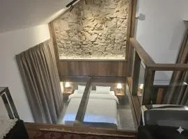 Private colony Retreat - מפלט זוגי במושבה