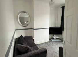 Simple basic flat apartment studio, self catering accommodation in Newport