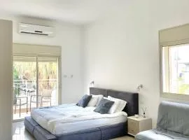 Bat Galim - luxury apartment by the sea