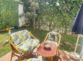 Stunning Sunny Villa, near airport, ξενοδοχείο σε Derroua