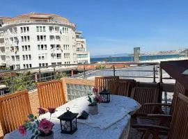 Panoramic Sea View on Malabata Beach, Huge Terrace, Two Bedrooms, Wifi, Garage
