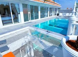 STARLAND Luxury Pool Villa Pattaya Walking Street 8 Bedrooms