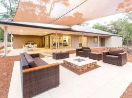 Manyatta Secluded in Nature Close to Attractions