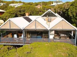 Melaleuca Stunning Ocean Views and Coastal Comforts