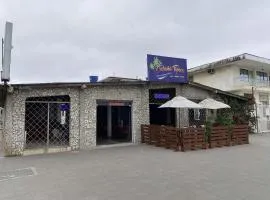 Hostal La Cabaña Típica