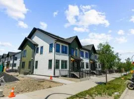 Superb 1-Bdr Apt in New Condo