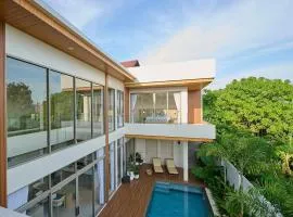 Villa Belcasa Phuket, Cherngtalay I New Cozy 3BR Pool Villa, Walk to Boat Avenue, Near Bangtao Beach
