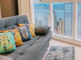 Loft vista Mar - Entre Itajaí e Balneário Camboriú、イタジャイのホテル
