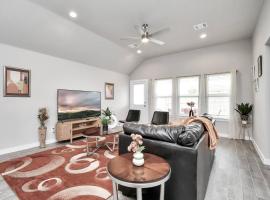 Elegant Exquisite 4Bedroom Home in Katy with High speed WiFi โรงแรมในเคที