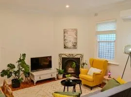 Cozy Newtown Terrace