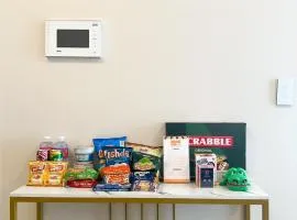 Basil 1BR Staycation Gentry Manor Near Okada & NAIA Airport