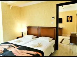 Hotel Rahat Inn - Premium Family Stay