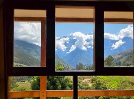 CASA de SALCANTAY , Choquequirao，Cachora的有停車位的飯店