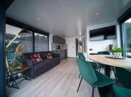 Houseboat Mookerplas met Hottub