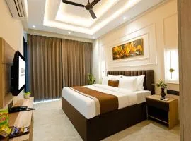 Leaf 9 Grand, Near Udyog vihar and Yashobhoomi