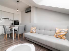 APARTAMENT WARSZAWSKA klimatyzacja zamknięte osiedle parking, hotel in Płock