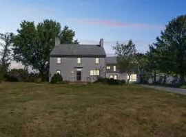 Peaceful Retreat with Scenic Surroundings home