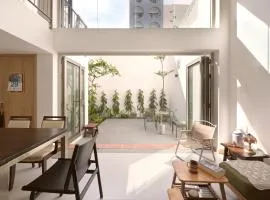 Caden Home - 4BR Ensuite House - Full AC - 7' Walk to My Khe Beach