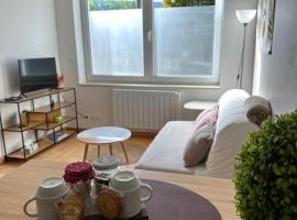 Meublé atypique chez particulier, self catering accommodation in La Madeleine