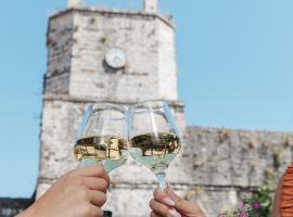 Elysian Castle, hotel com estacionamento em Ioannina