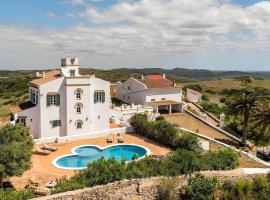 Son Pere - Romantic Hilltop Stay, stuga i Ferreries