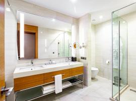 Holiday Inn Baku by IHG, hotel v destinaci Baku