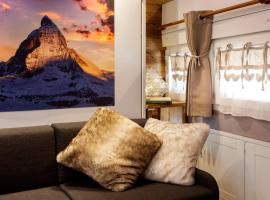HelloCHALET Cervinia - Ski-in Ski-out Studio, 200mt at Plan Maison Lift, khách sạn ở Breuil-Cervinia