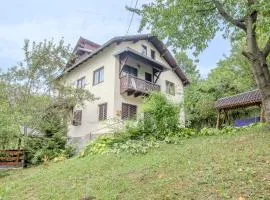 Cuibul de Munte - Cabană în Breaza cu Ciubăr și Foc de Tabără 6-12 Persoane