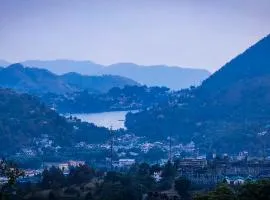 Host Labs Homestay - Premium View