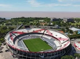 Belgrano, cerca de River, Barrio Chino y del subte, balcón, piscina y WiFi