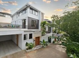 Melhor stays villas - L-S08 4BHK villa with private pool