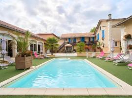 Domaine Le Pré Fleuri, hotel in Saint-Sulpice-de-Roumagnac