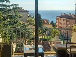 Apartement ensoleillé vue mer