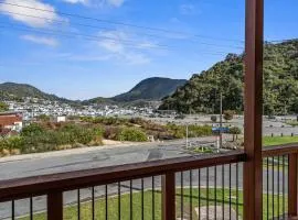 Coastal Charm - Picton Holiday Home