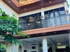 Guest House Adiwinoto, hotel din Mantaak