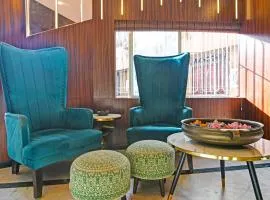FabHotel Samrat