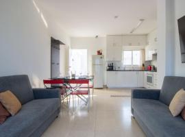 Sea View Stay 200m to Beach, hotel in Voroklini