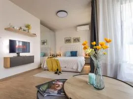 Azur Alegria Studio by RV Apartments - free parking & pool