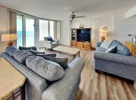 Shores Club 807